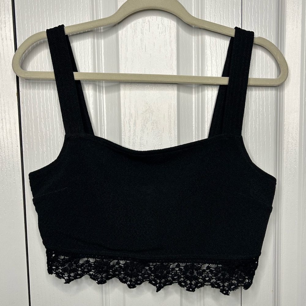 Kendall and Kylie‎ Lace Up Black Tank Crop Too Size Large